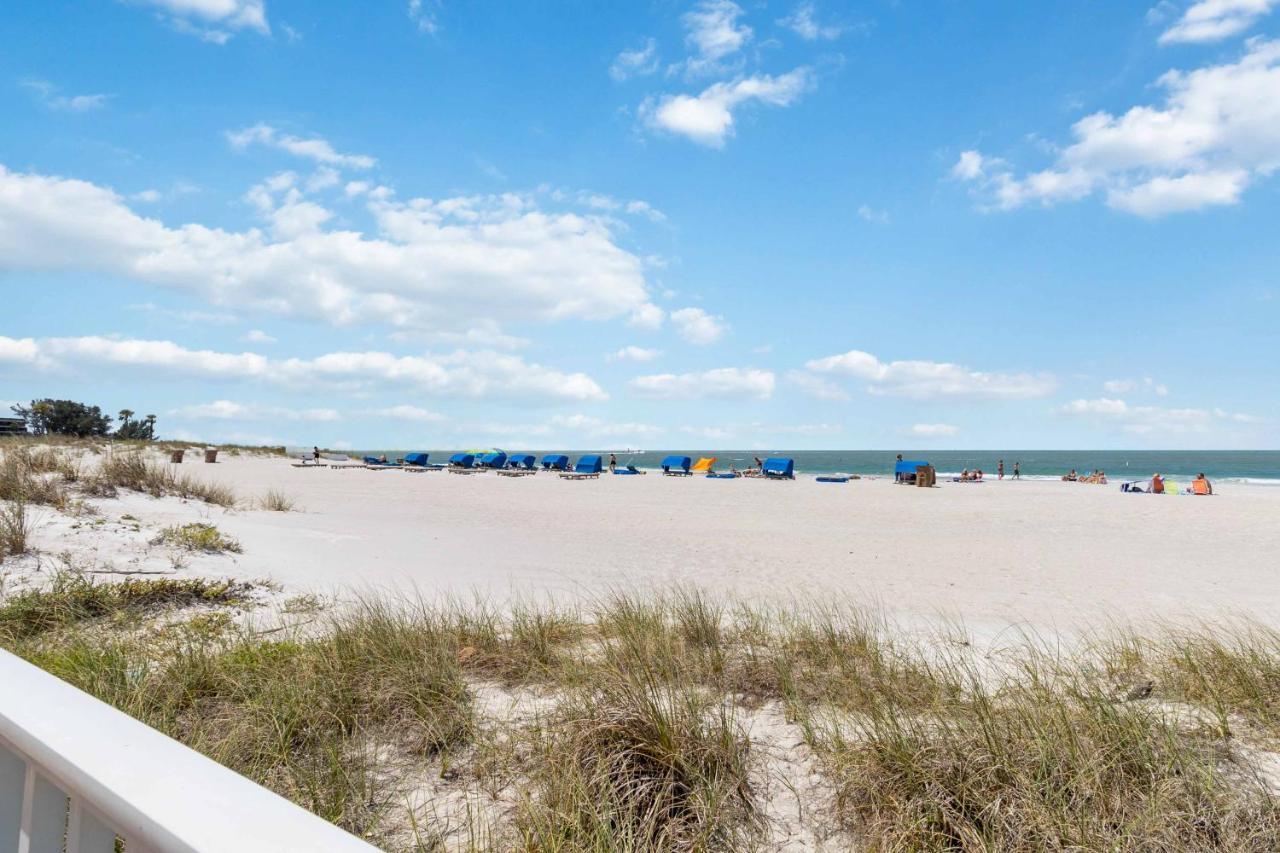 201 Sandy Shores Condos St. Pete Beach Exterior foto