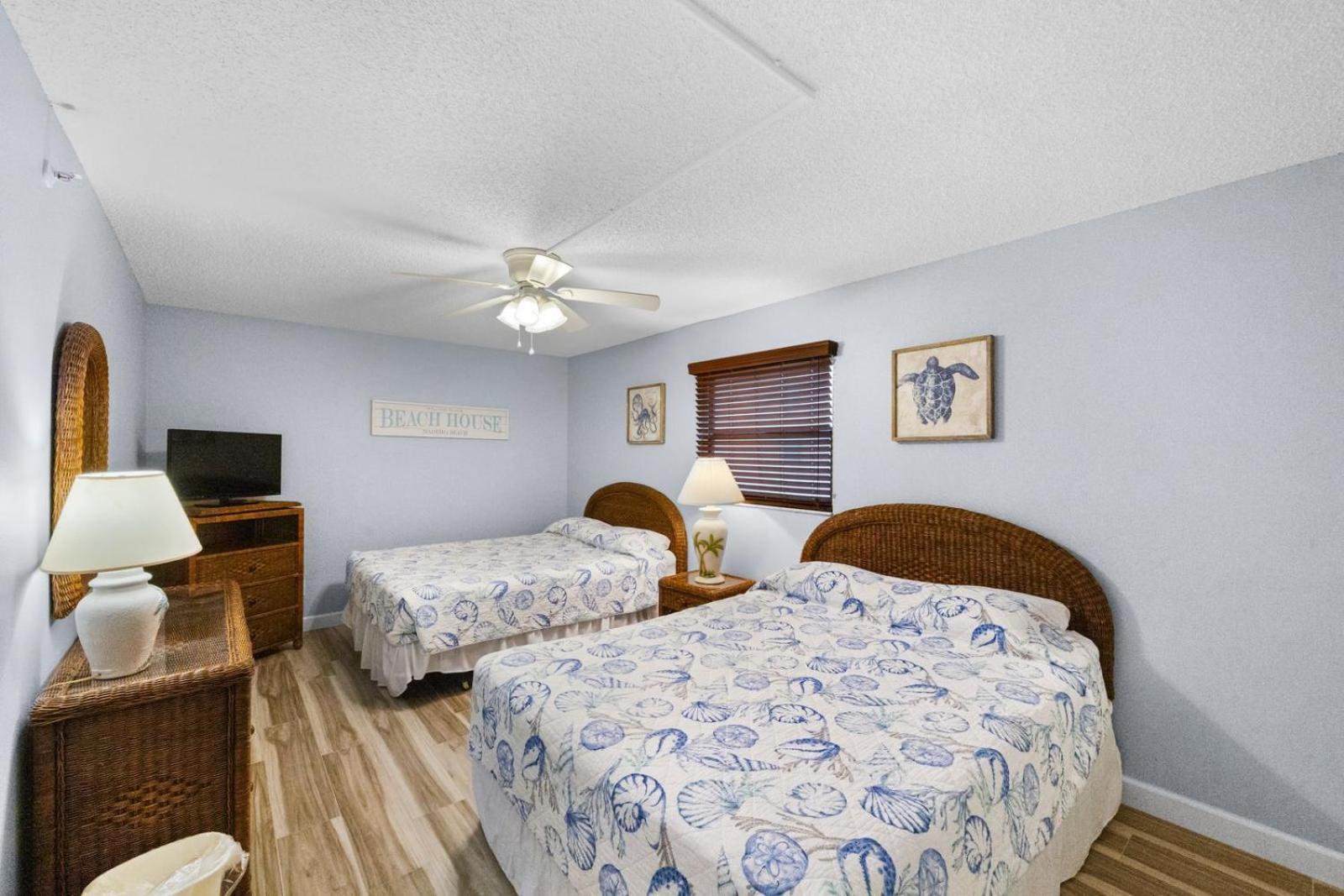 201 Sandy Shores Condos St. Pete Beach Exterior foto